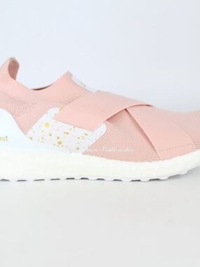 New Adidas UltraBoost DNA Running Shoe Sneakers, US Womens 9.5